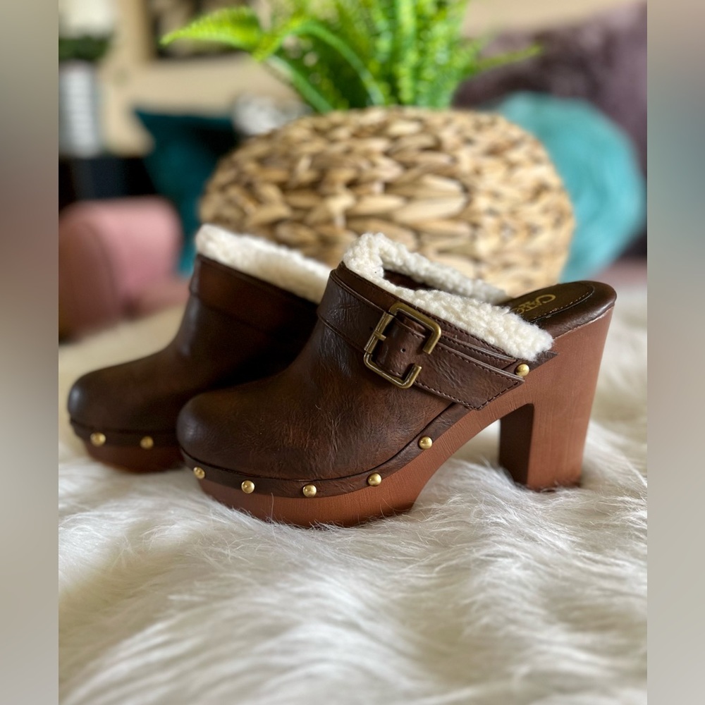 Clogs With Stud And Wool Trim